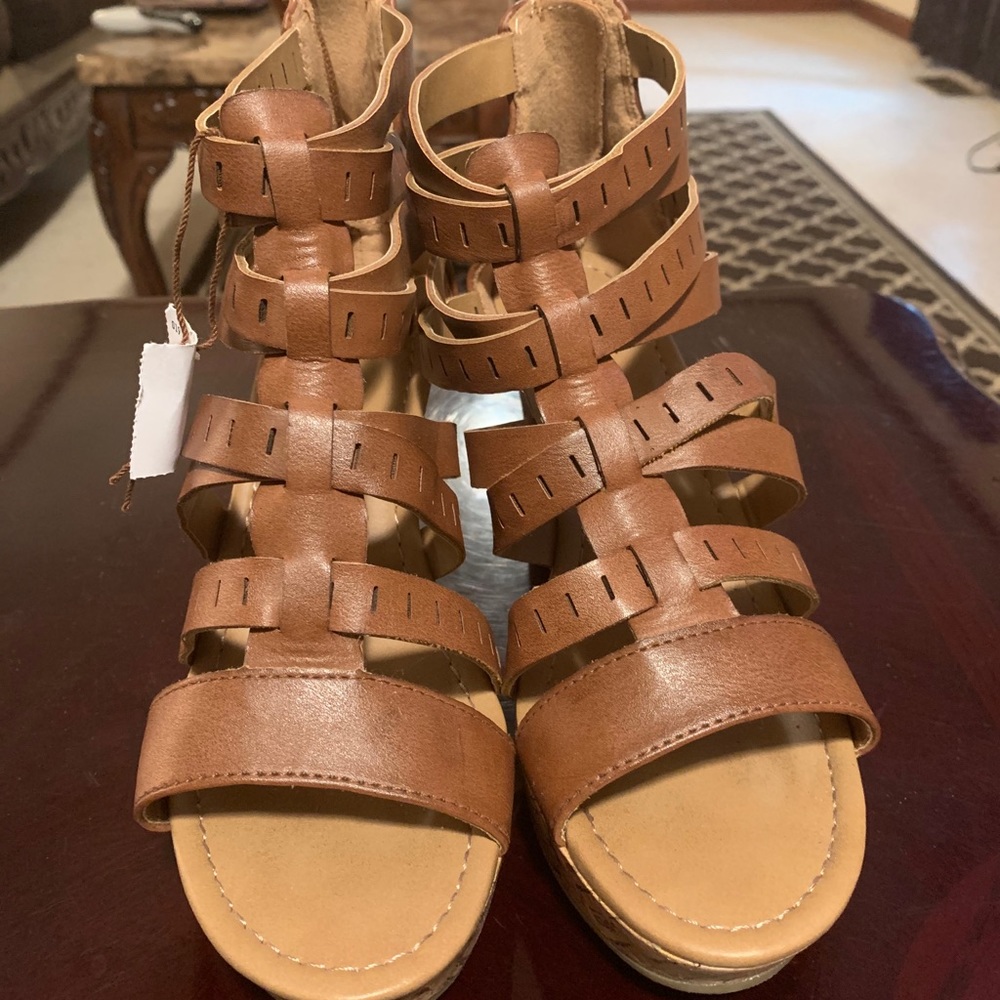 Wedge sandals